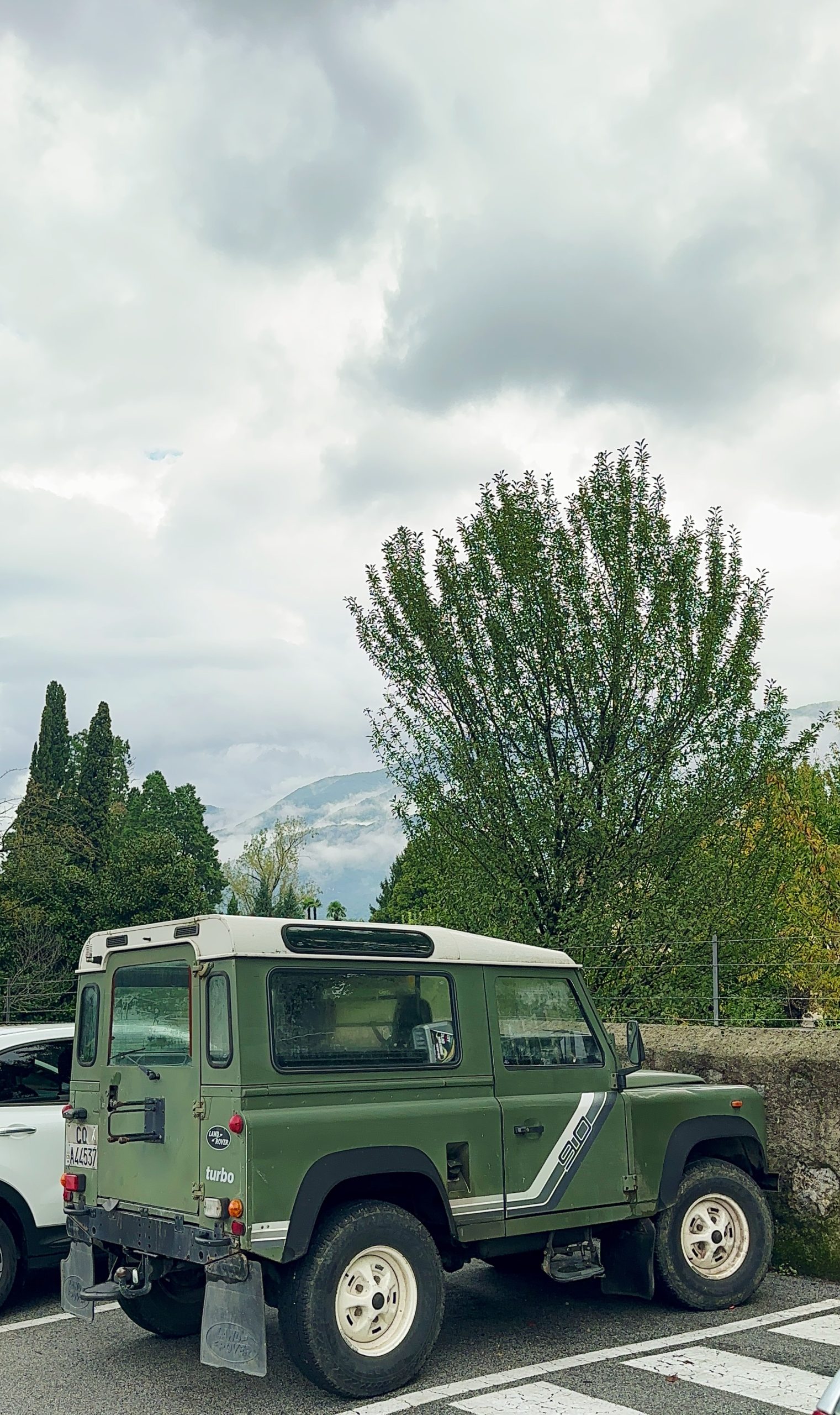 New Land Rover Defender spotted in Milan — the new Defender comes with advanced electronic towing aids including Trailer Stability Assist