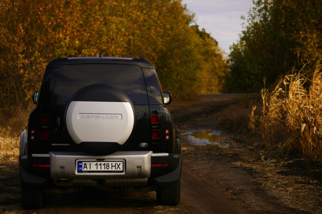 Land Rover Defender Fuel Economy: Real-World MPG Numbers